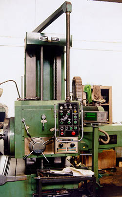 bubut12.jpg (34254 bytes)