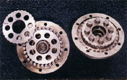 gear3.jpg (20103 bytes)