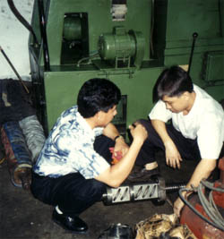 spare12.jpg (25701 bytes)